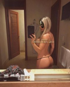 deepthroat escort dame